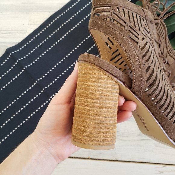 Sam Edelman| Rocco Lace Up Heeled Sandal Size 8.5 - Picture 3 of 7